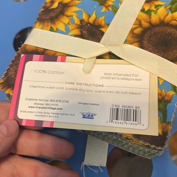 Creative Cuts Sunflower Charm Pack - Picture 2 of 6